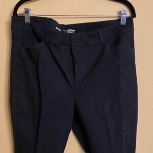 Old Navy Black Pixie Pants
